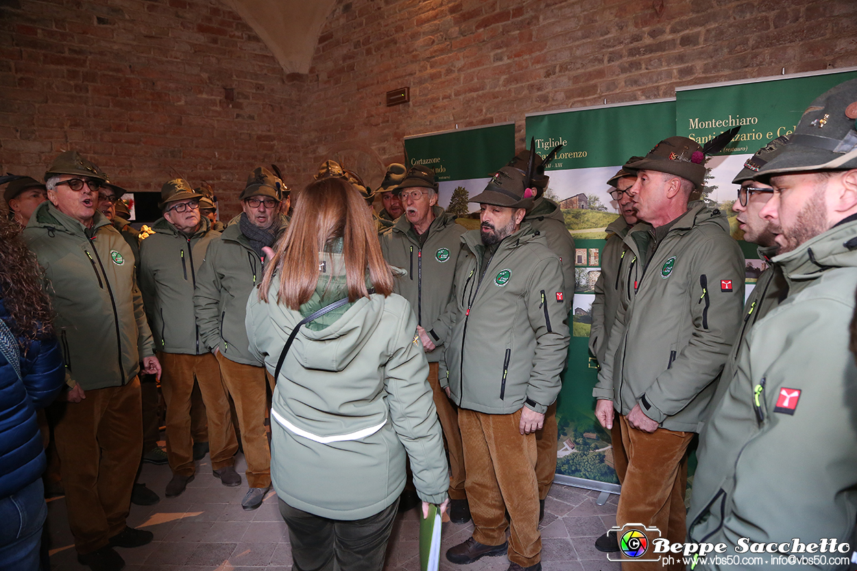 VBS_7376 - Abbazia di Vezzolano - Presepe artistico di Anna Rosa Nicola.jpg